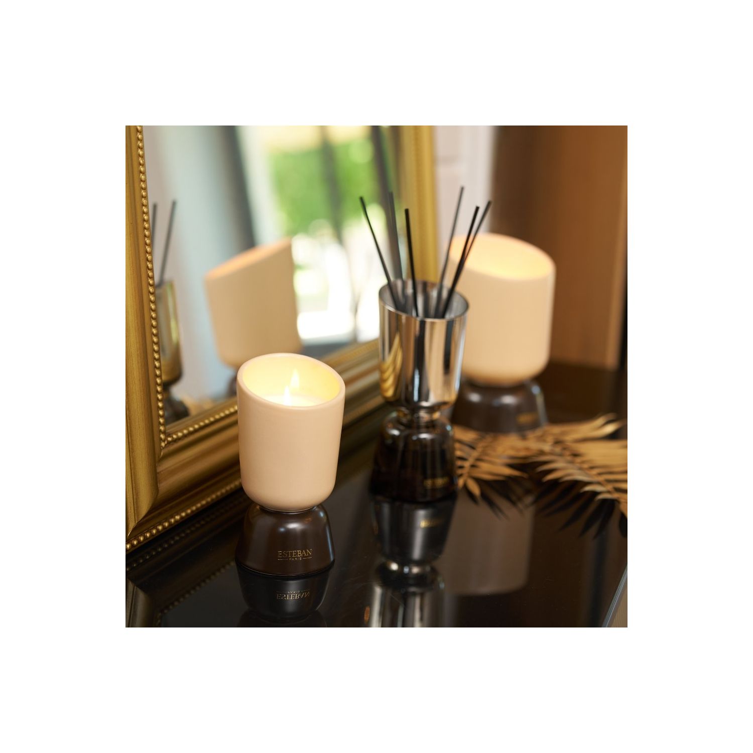 BOUGIE PARFUMEE ICONIC COLOR RECHARGEABLE VANILLE D'OR  220 G 3