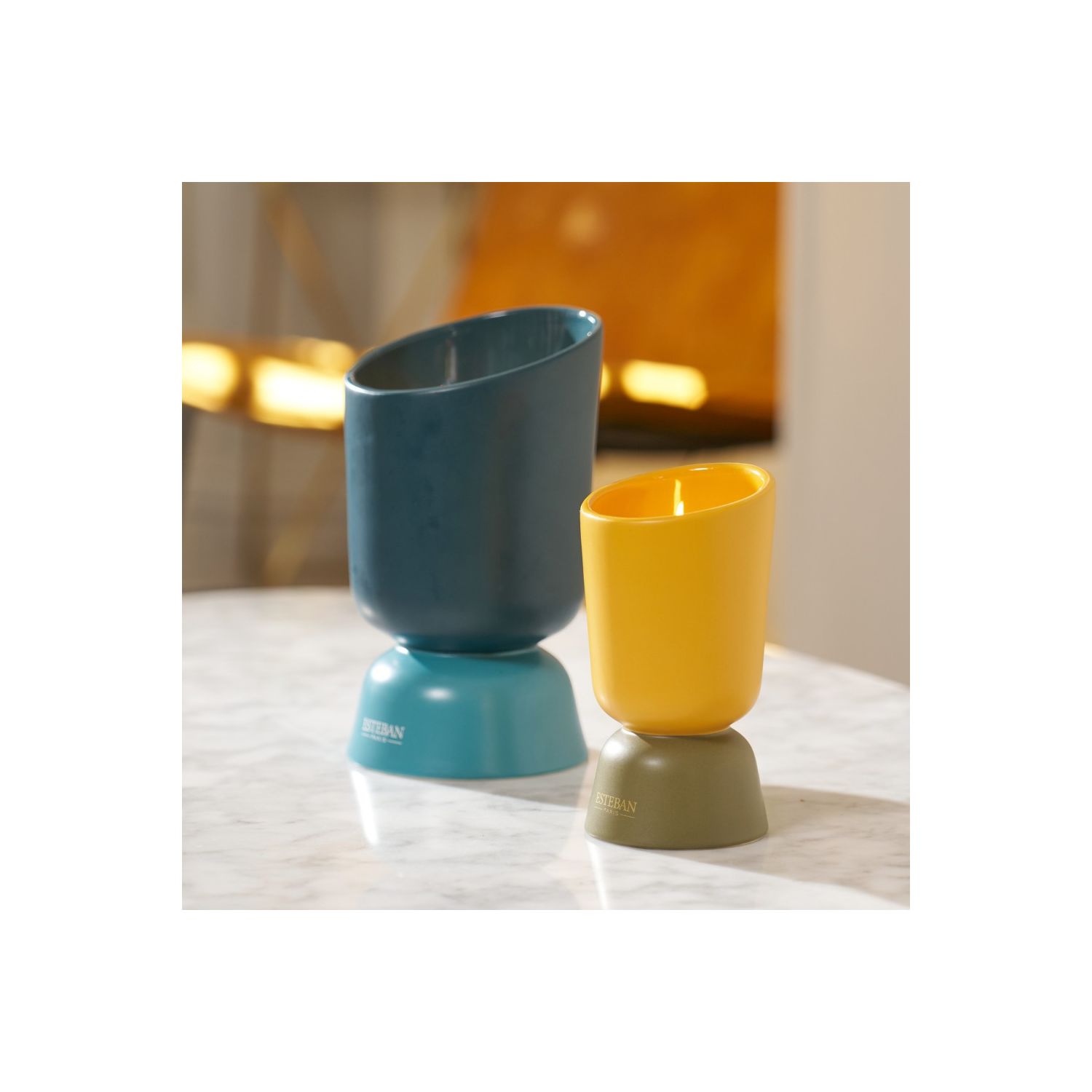 BOUGIE PARFUMEE ICONIC COLOR RECHARGEABLE 220G AMBRE 3