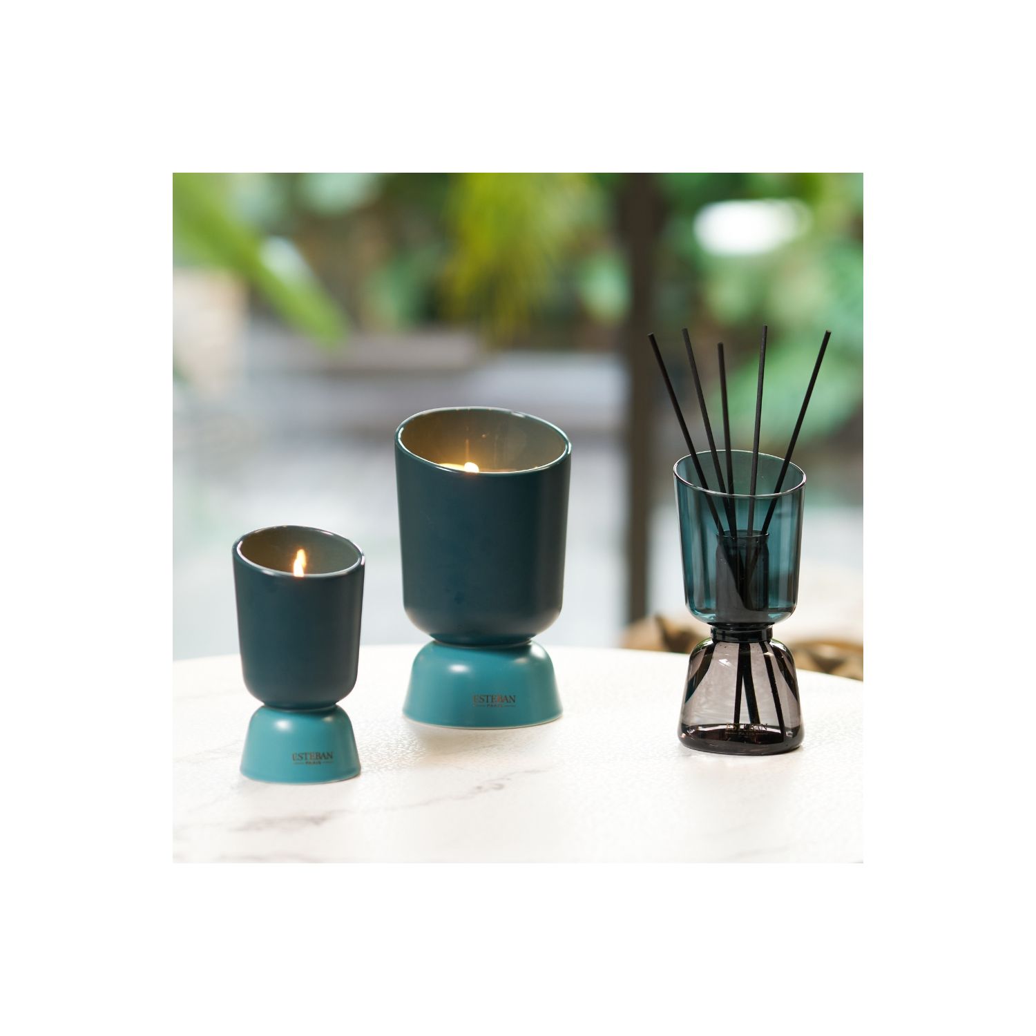 BOUGIE PARFUMEE ICONIC COLOR RECHARGEABLE 220G FIGUE NOIRE 4