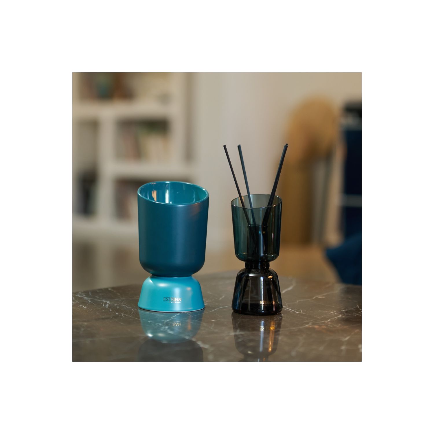 BOUGIE PARFUMEE ICONIC COLOR RECHARGEABLE 220G PUR LIN 3